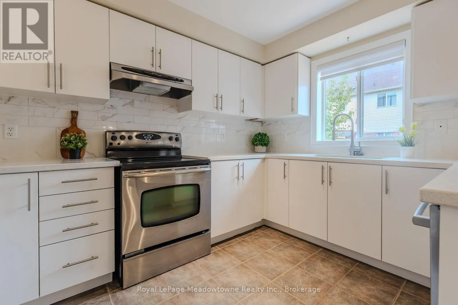 1311 CARTMER WAY
