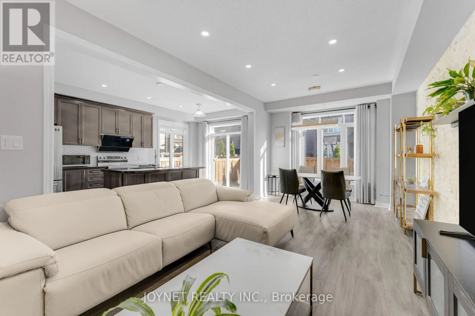 3303 JACOB WAY