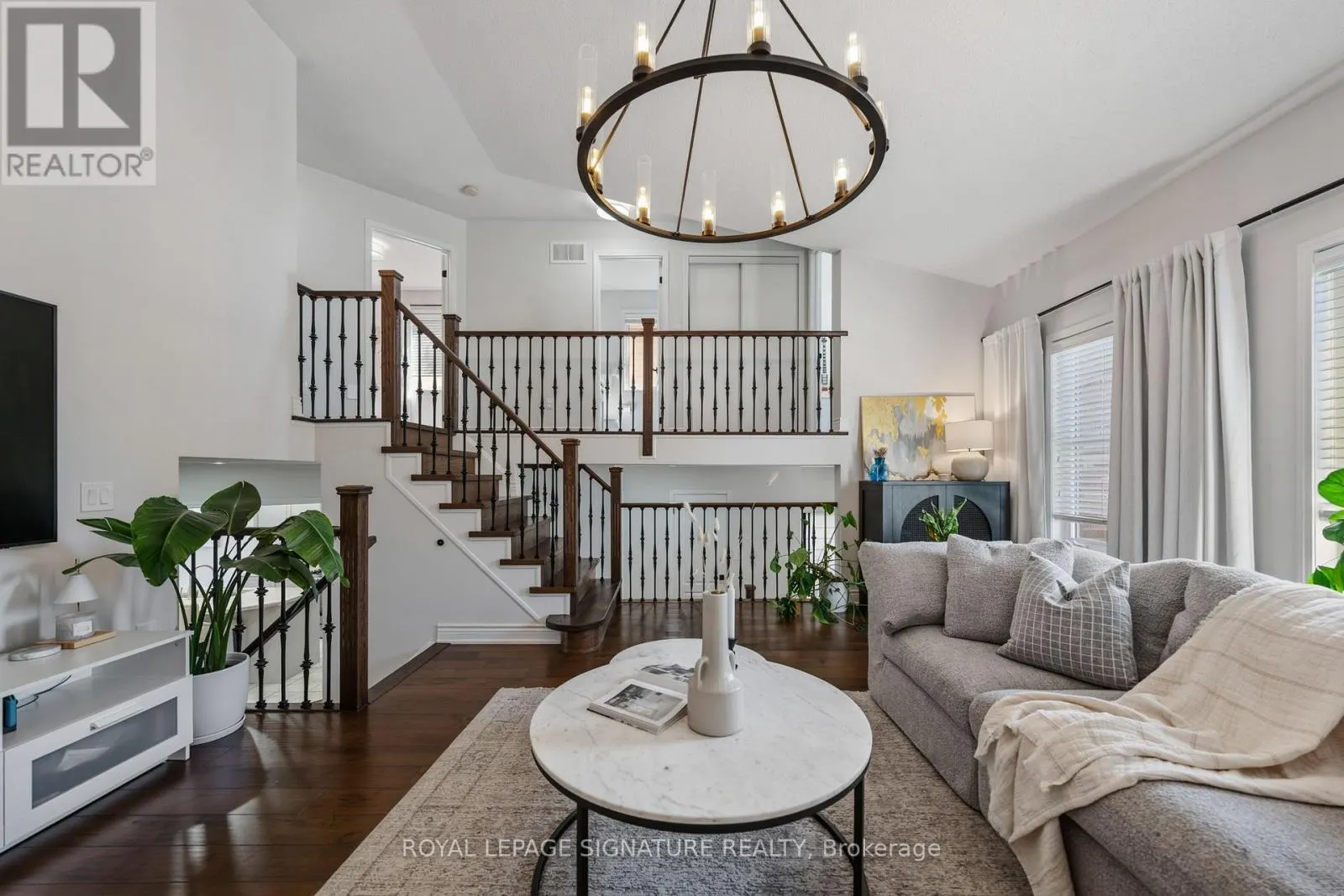 3195 MUNSON CRESCENT
