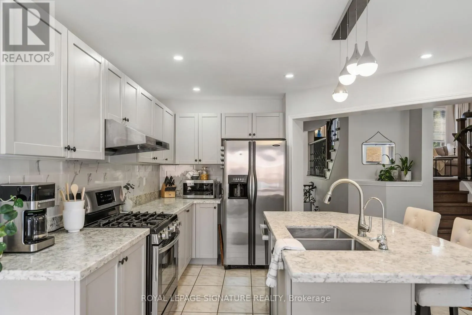 3195 MUNSON CRESCENT