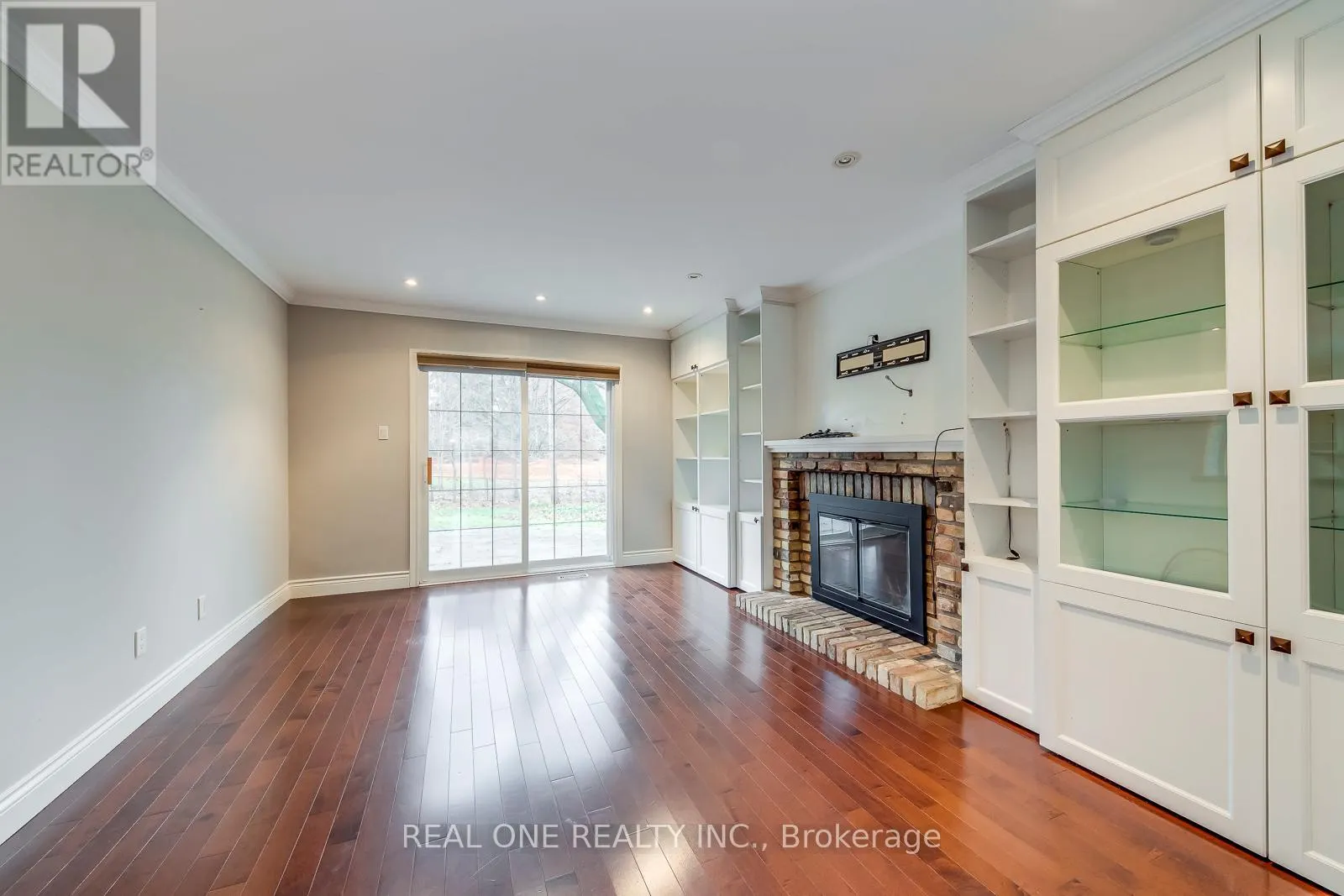 120 BLYTH CRESCENT