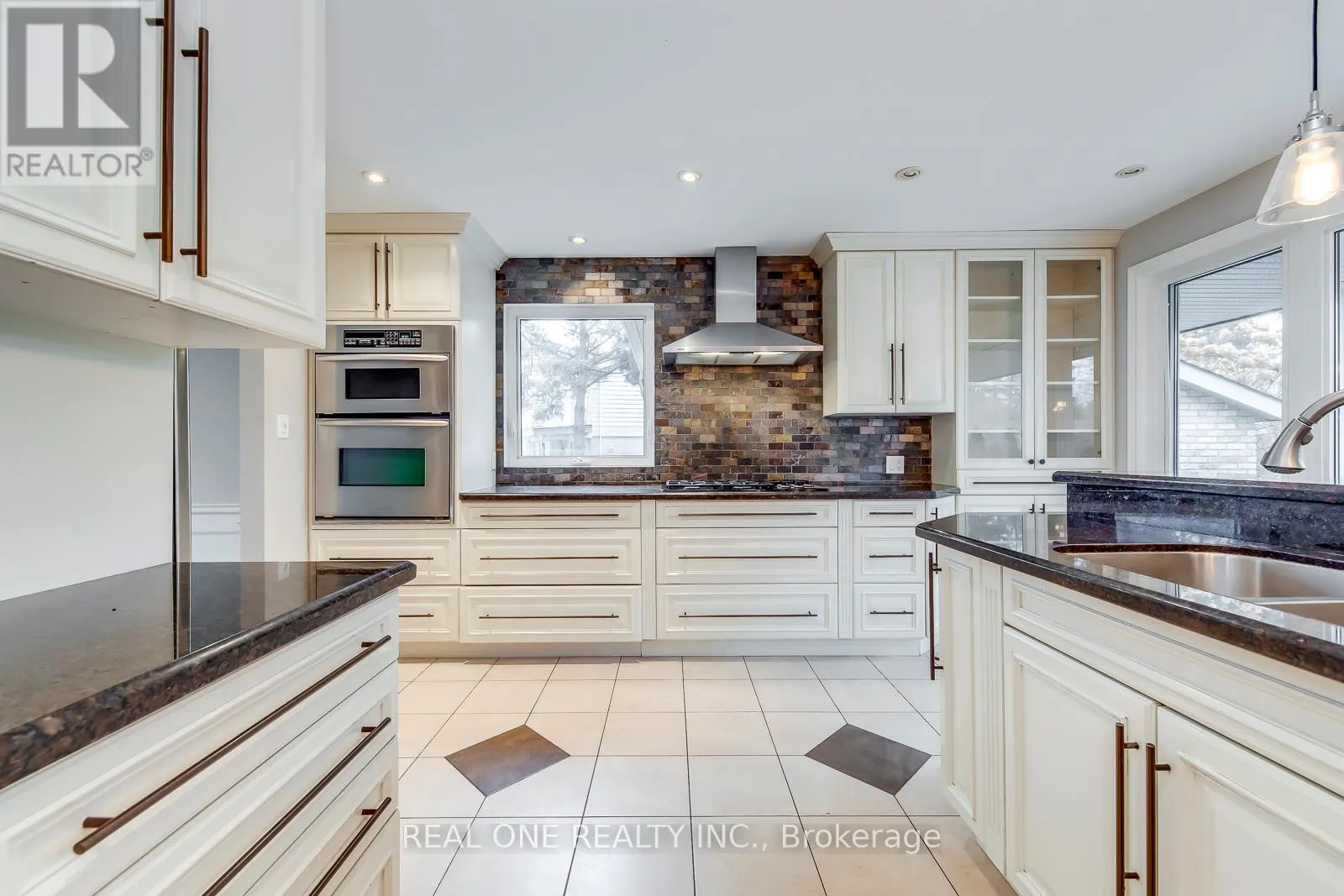 120 BLYTH CRESCENT