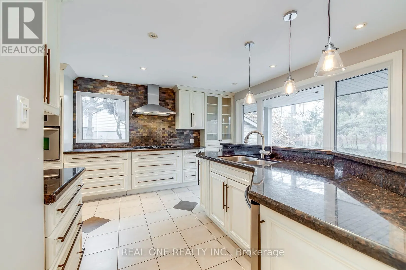 120 BLYTH CRESCENT