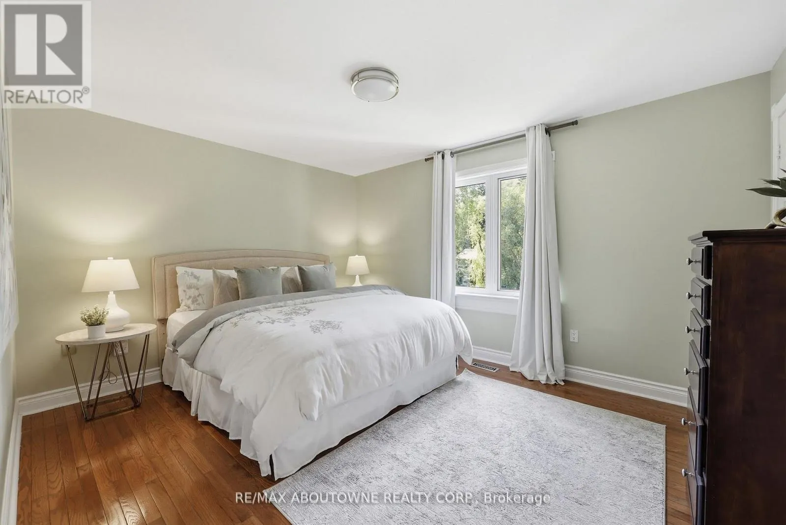 437 CAIRNCROFT ROAD