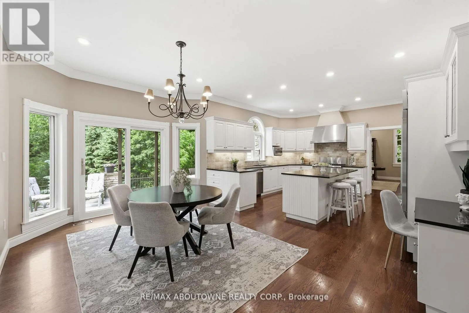 437 CAIRNCROFT ROAD