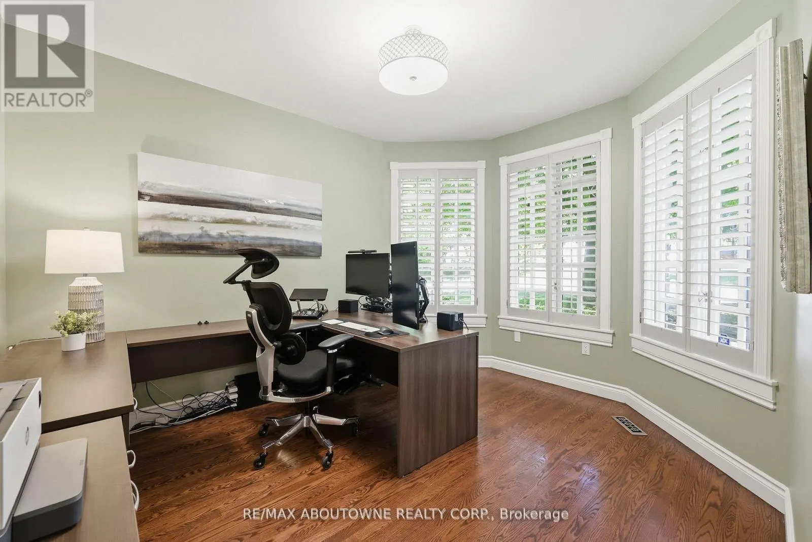 437 CAIRNCROFT ROAD
