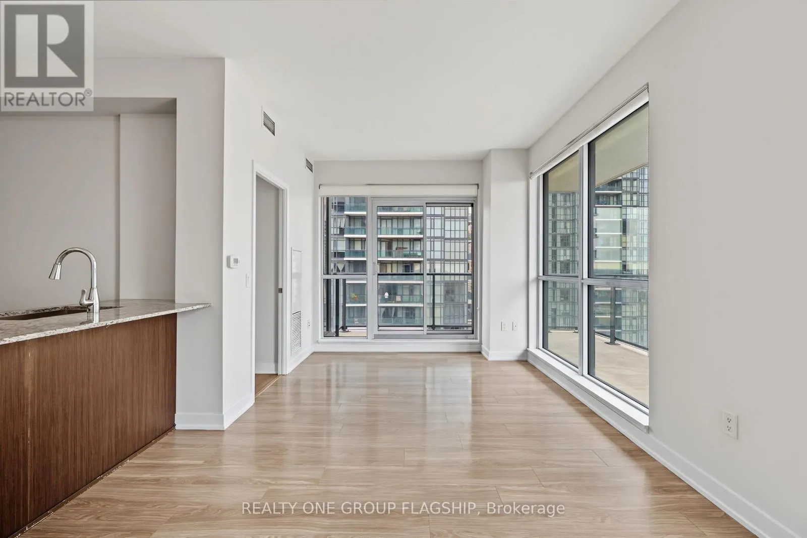 1407 - 4085 PARKSIDE VILLAGE DRIVE