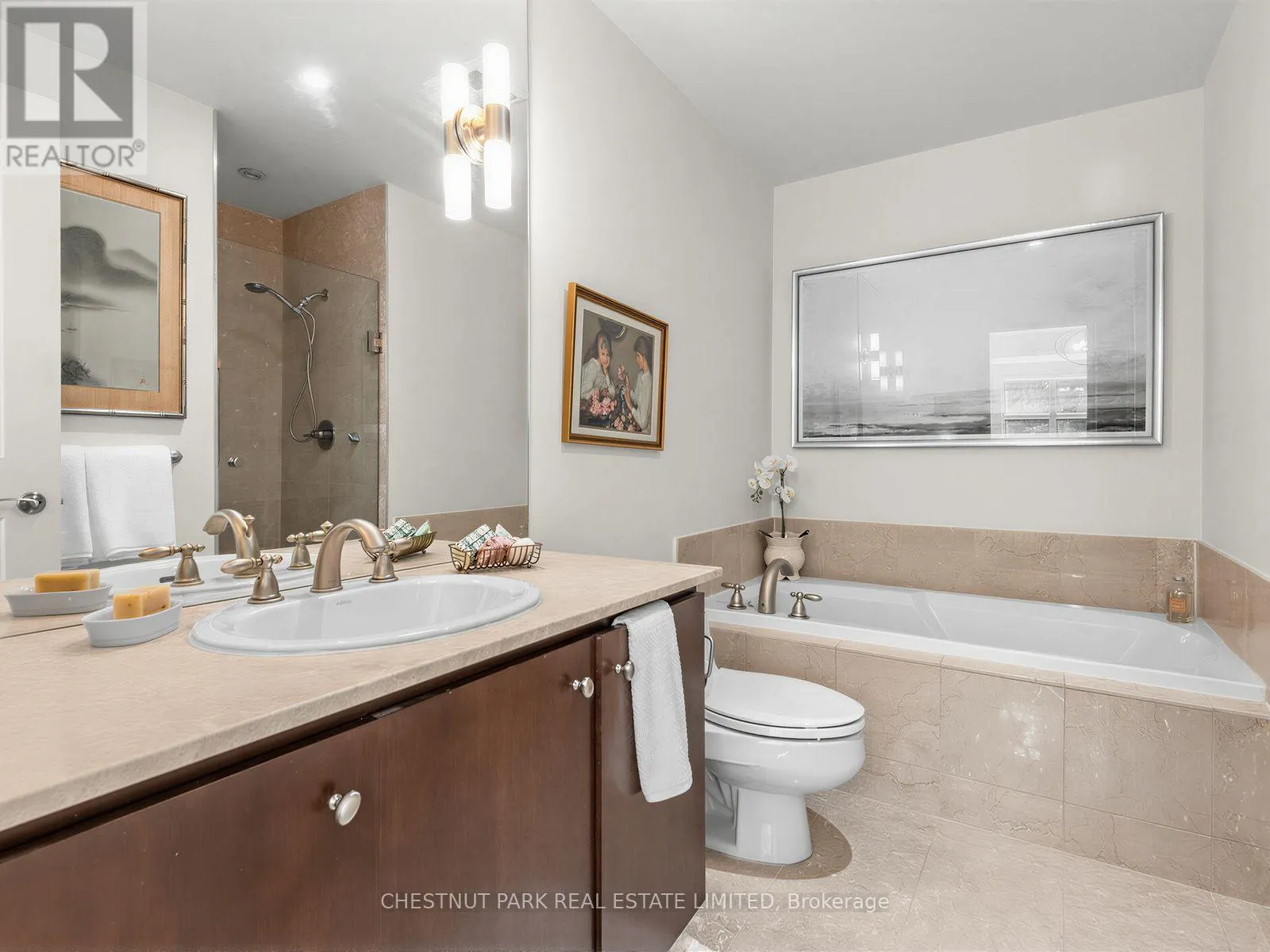 311 - 2855 BLOOR STREET W