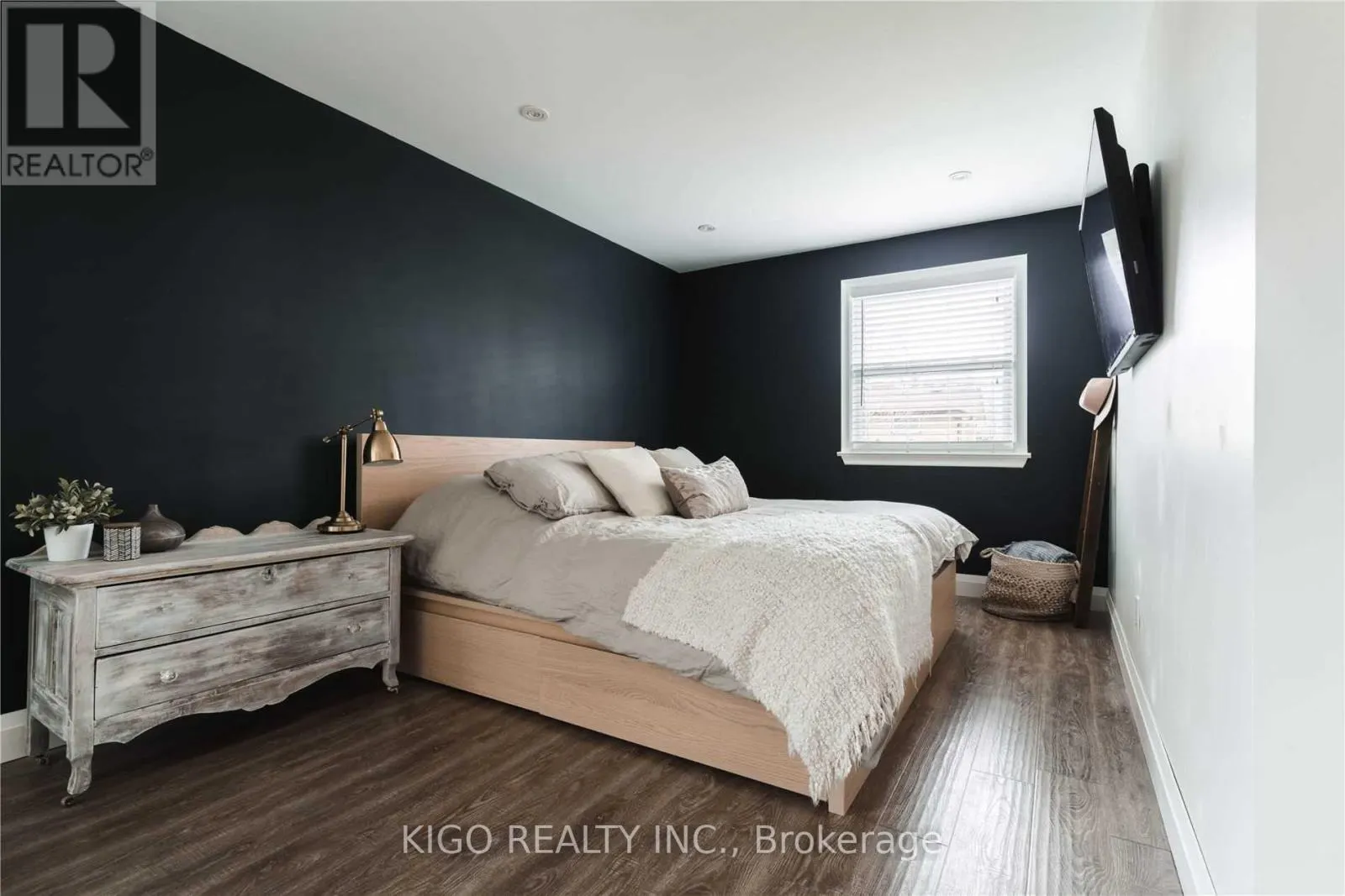 UPPER - 1227 HOMEWOOD DRIVE
