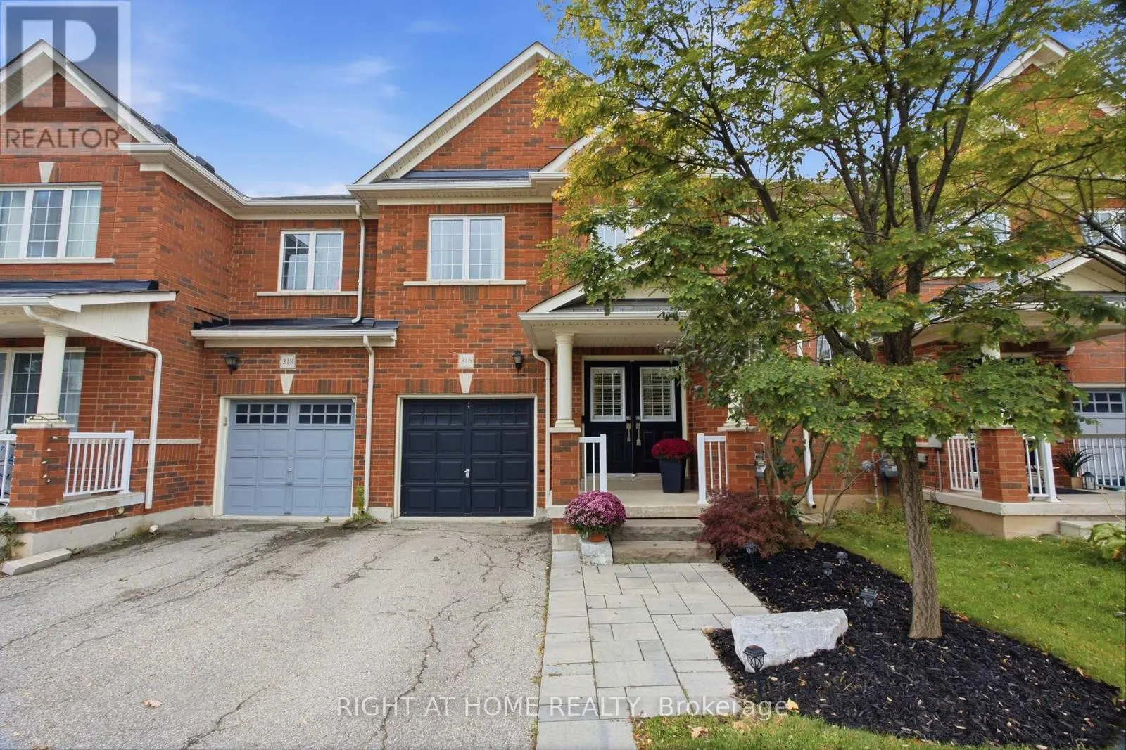 316 DUNCAN LANE