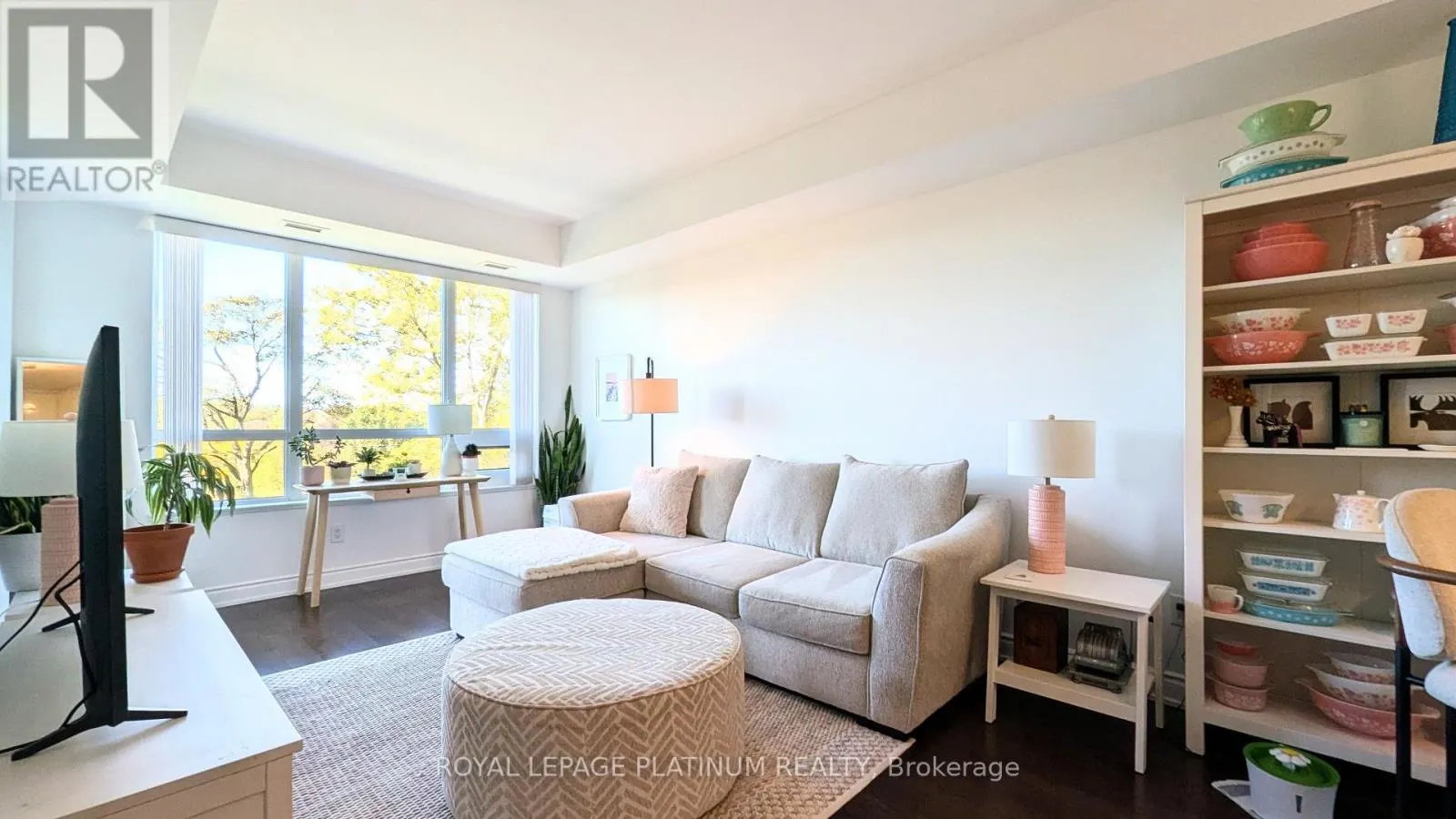 520 - 3500 LAKESHORE ROAD W
