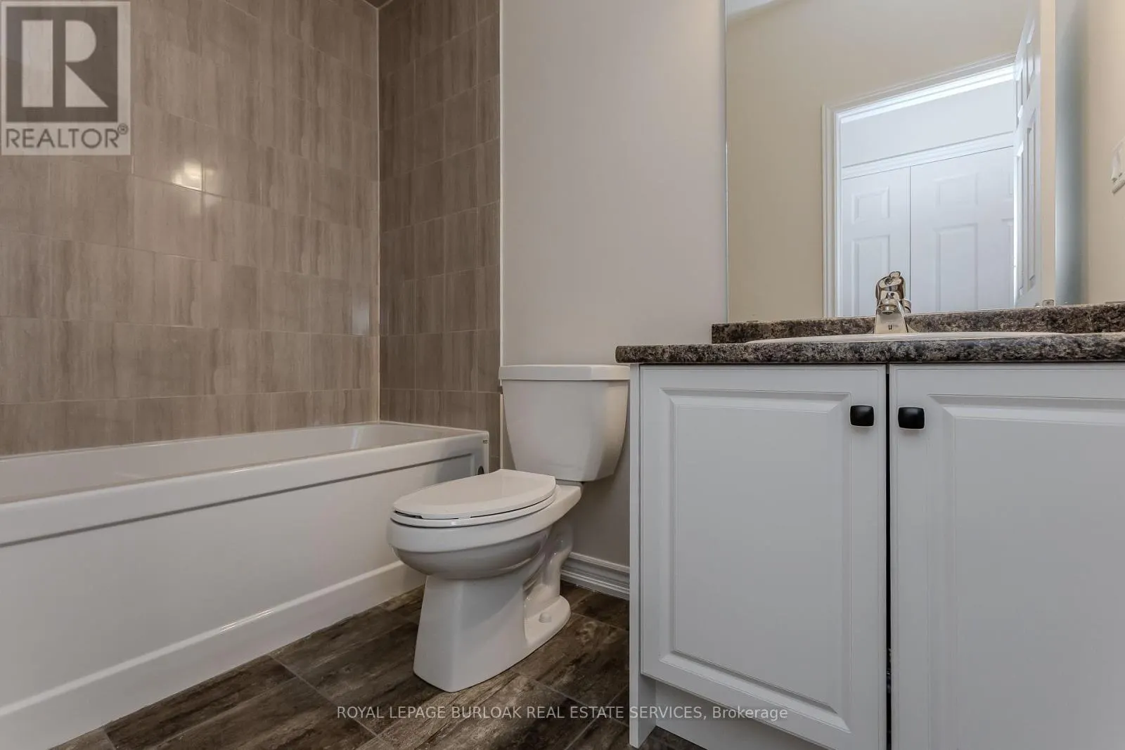 1402 ALMONTE DRIVE