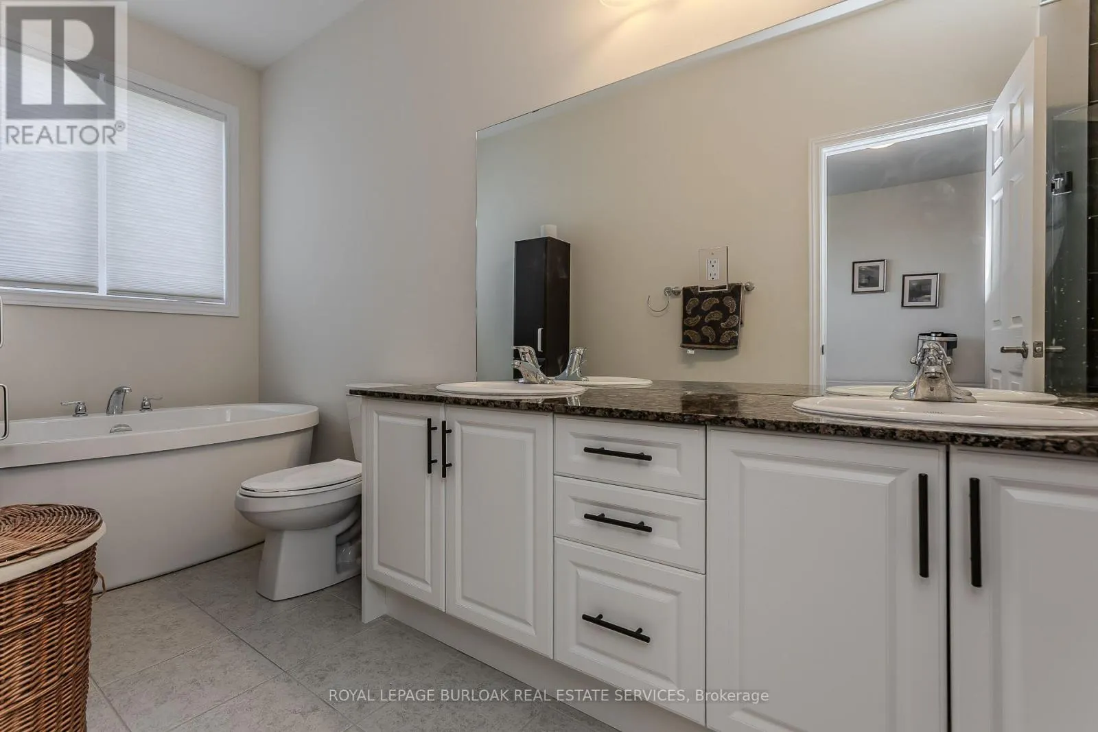 1402 ALMONTE DRIVE
