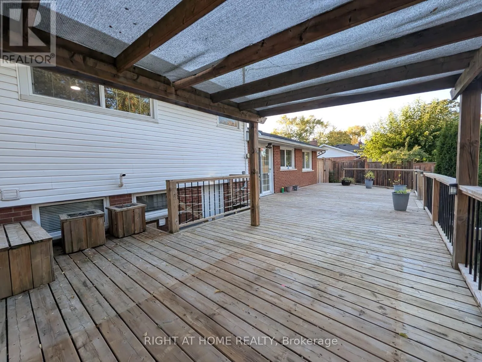 273 KENWOOD AVENUE