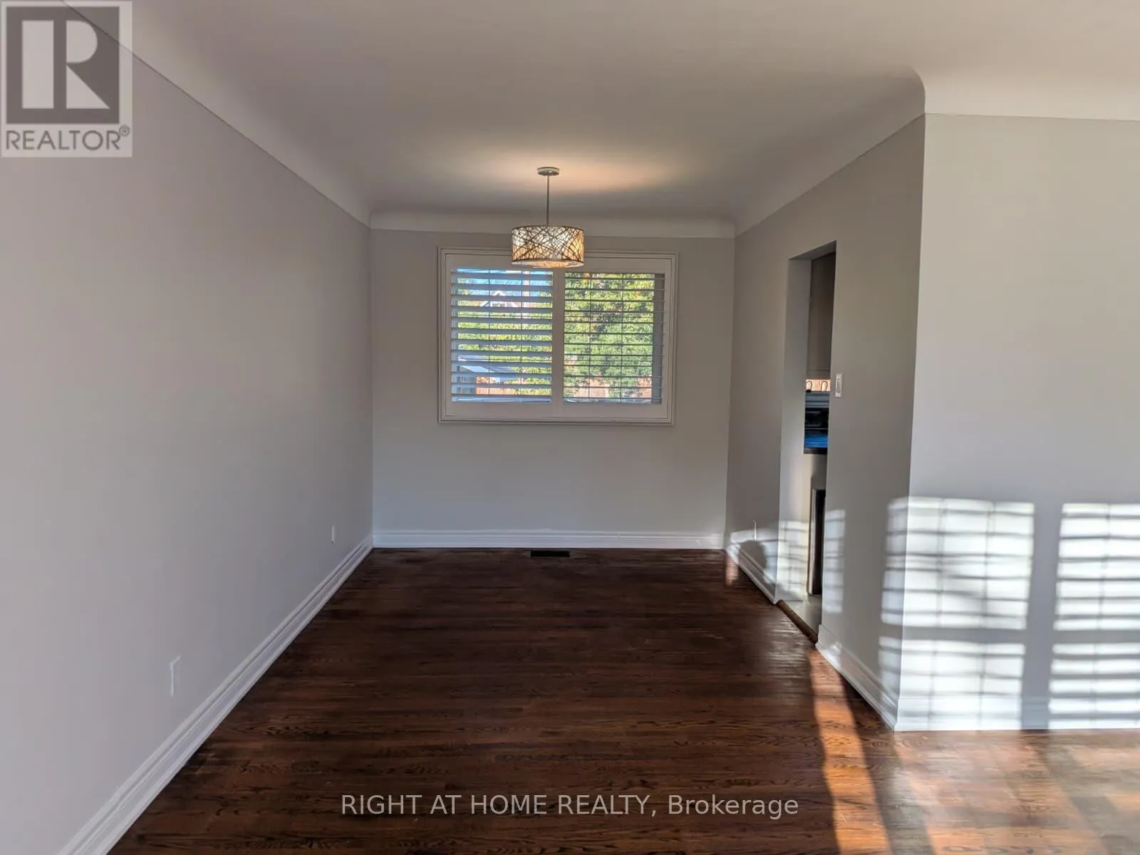 273 KENWOOD AVENUE