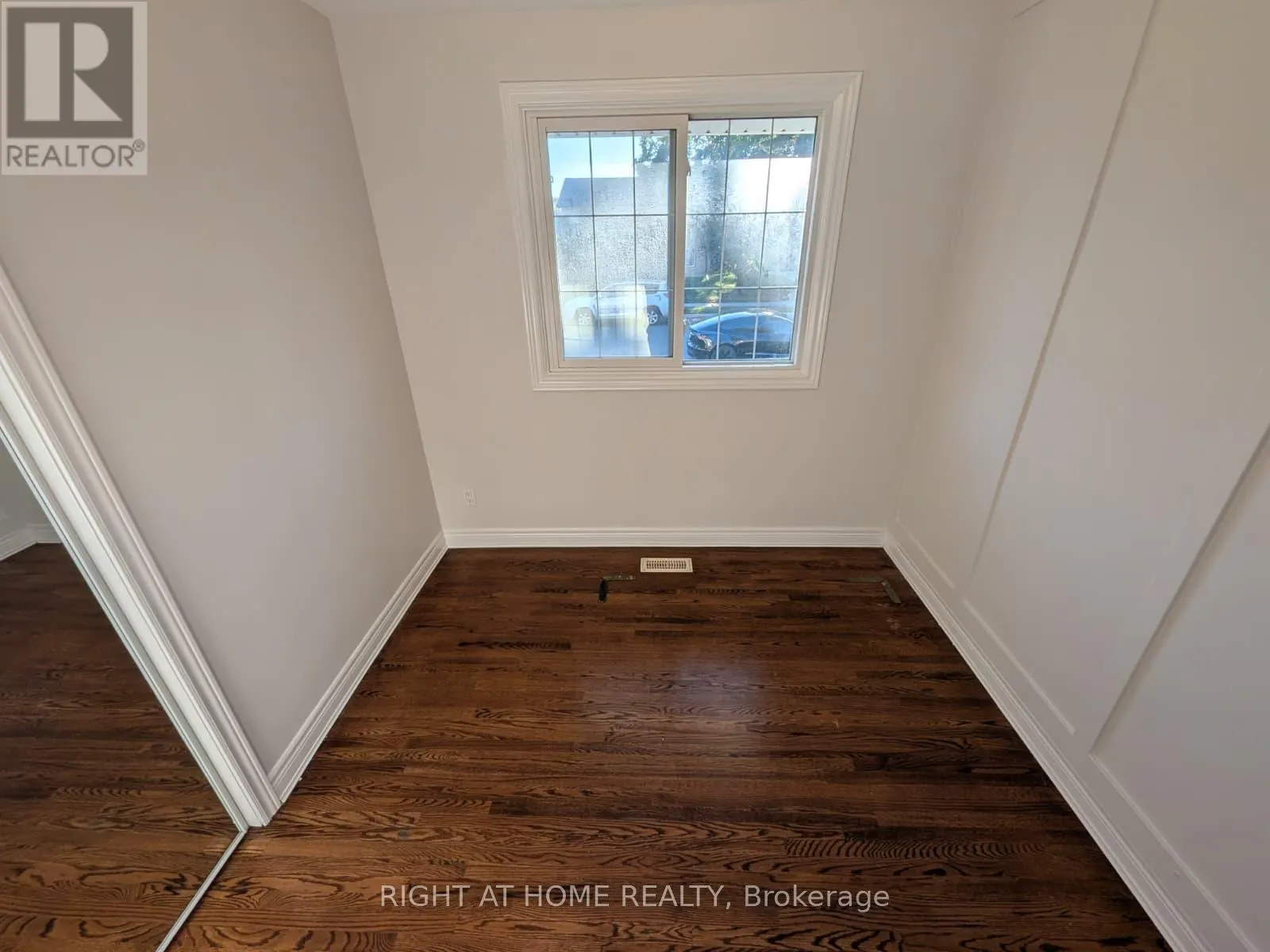 273 KENWOOD AVENUE