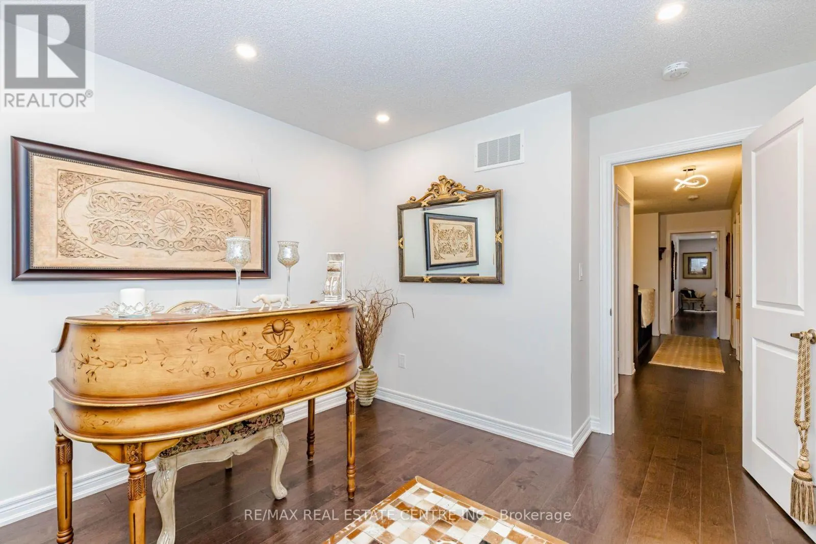 4061 CHANNING CRESCENT
