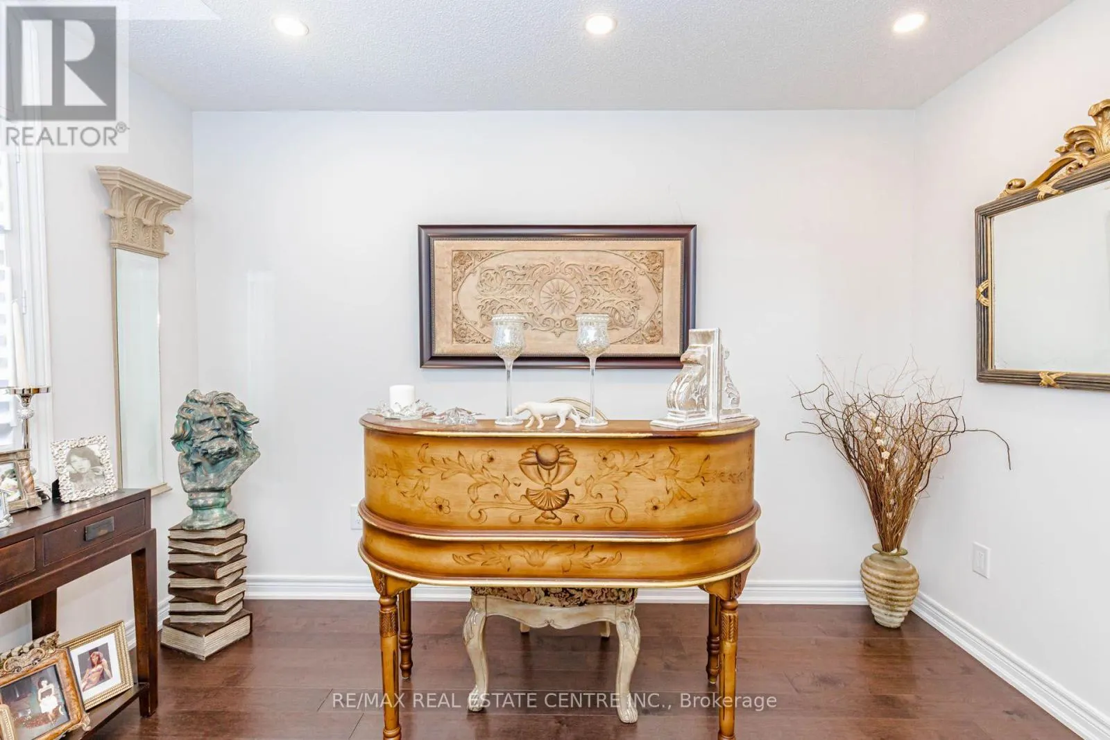 4061 CHANNING CRESCENT