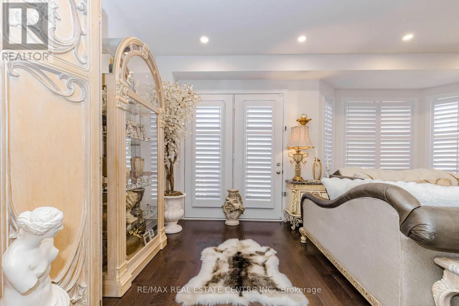 4061 CHANNING CRESCENT