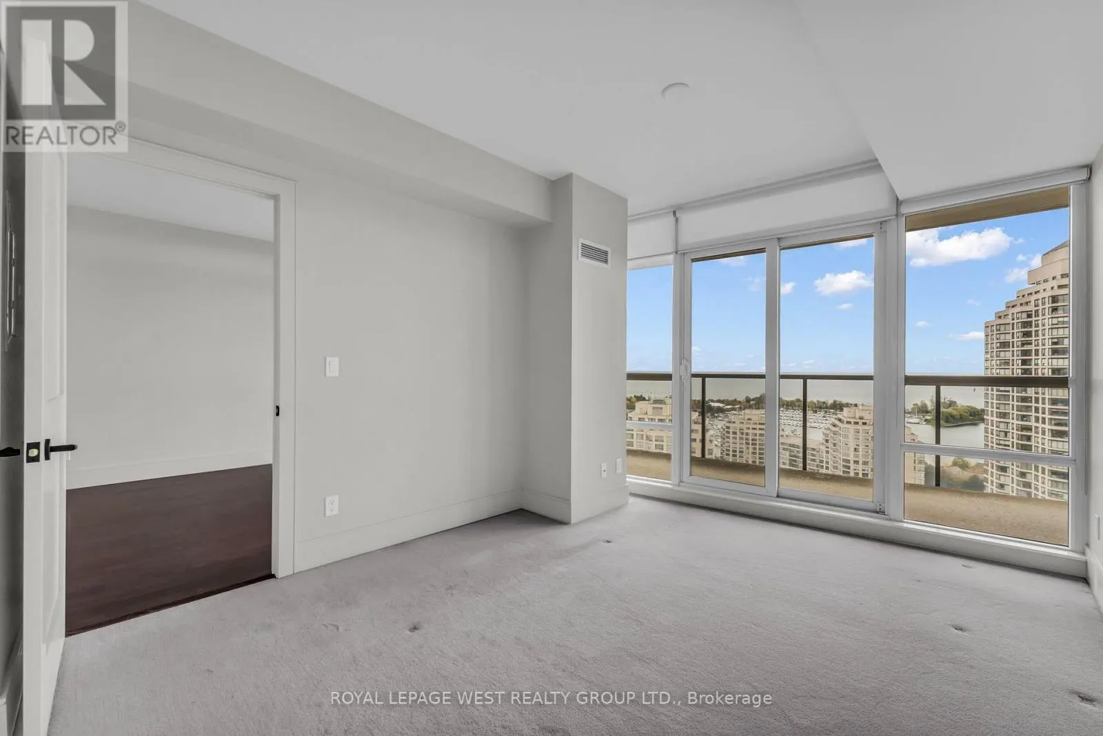 2201 - 15 LEGION ROAD