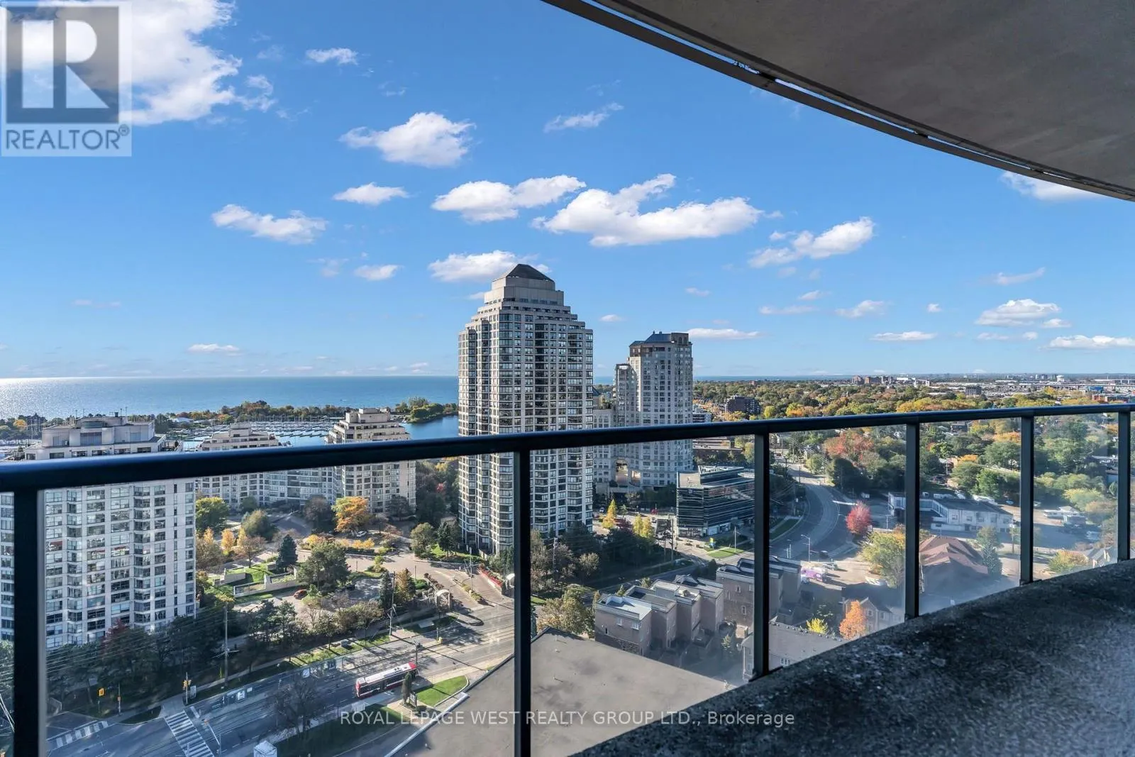 2201 - 15 LEGION ROAD