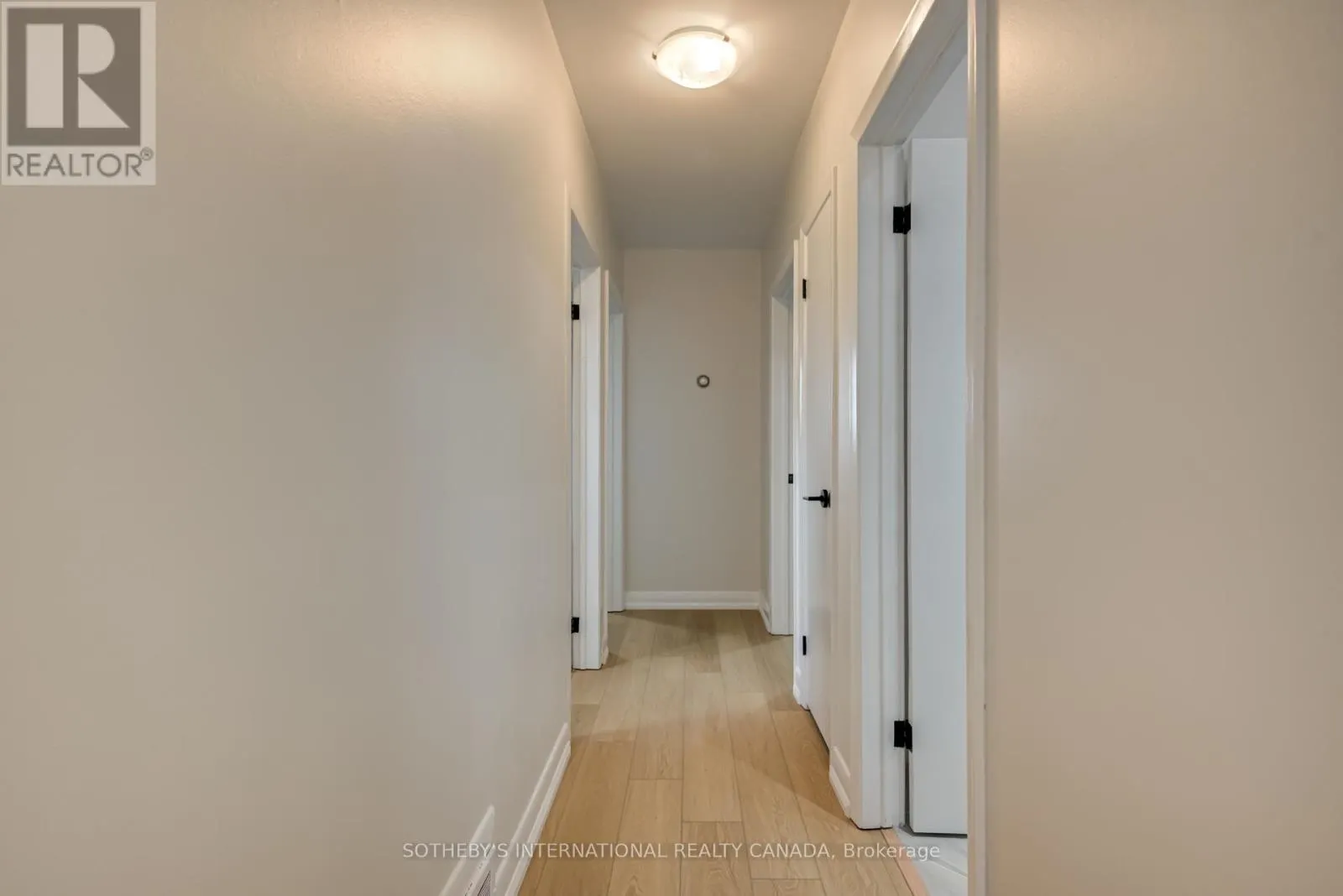 MAIN - 18 PUCKERIDGE CRESCENT