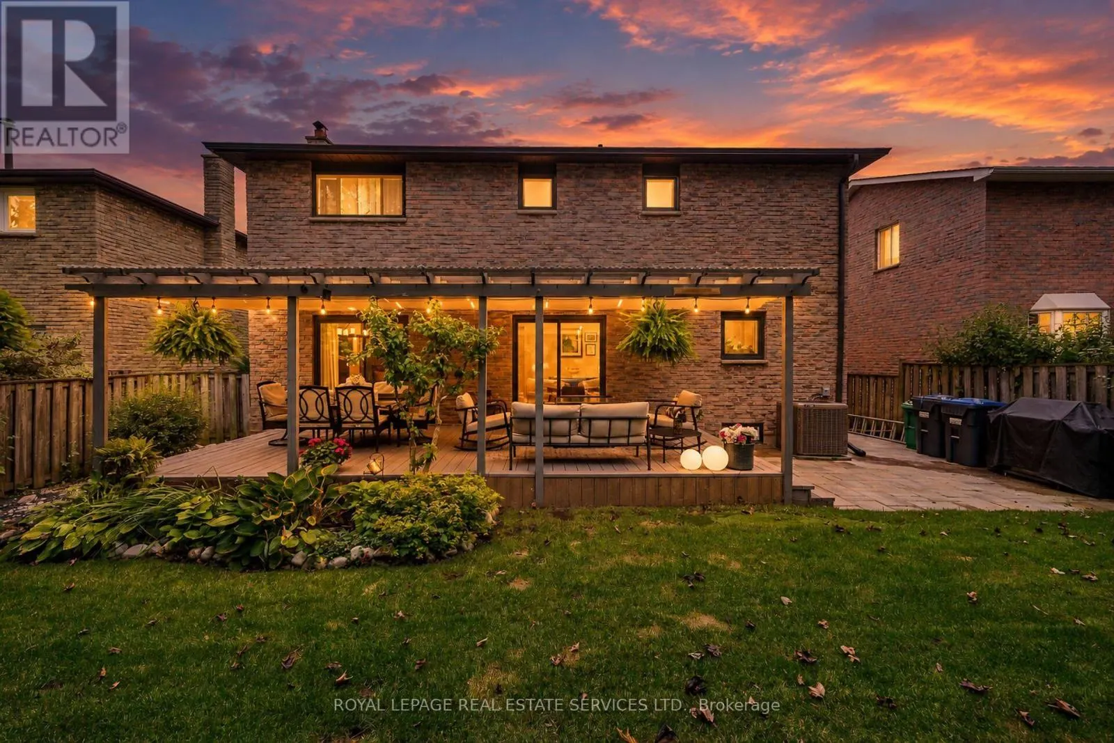 1045 MANNINGTON LANE