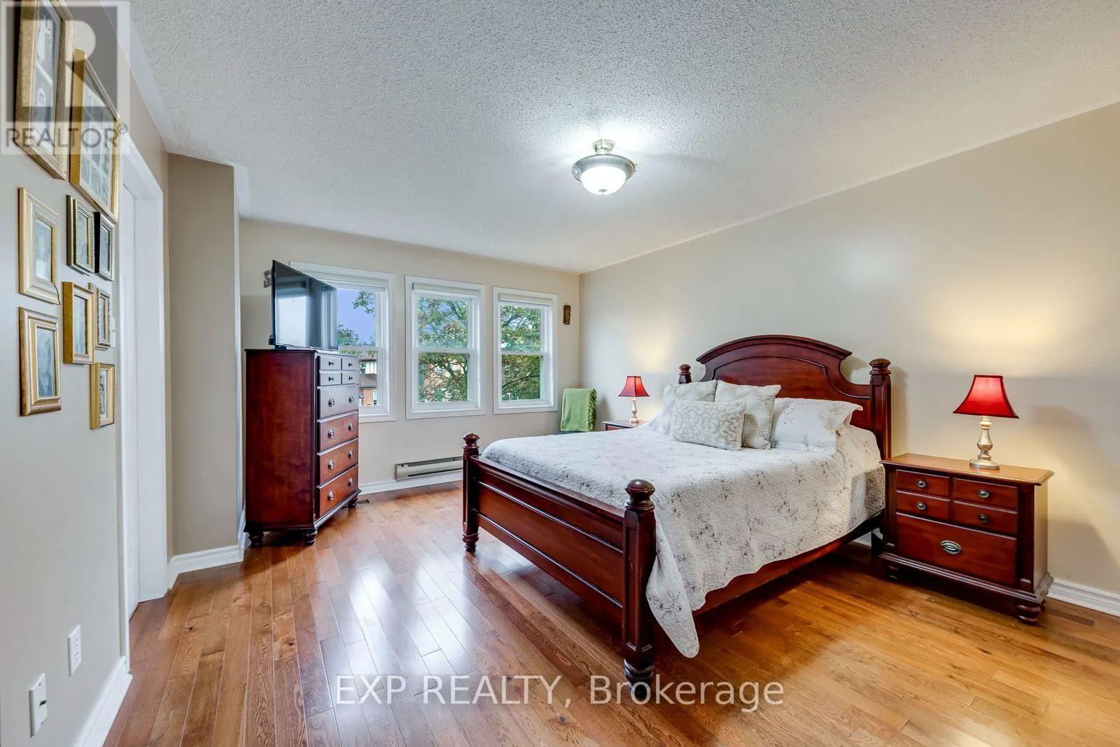 19 HORNED OWL DRIVE