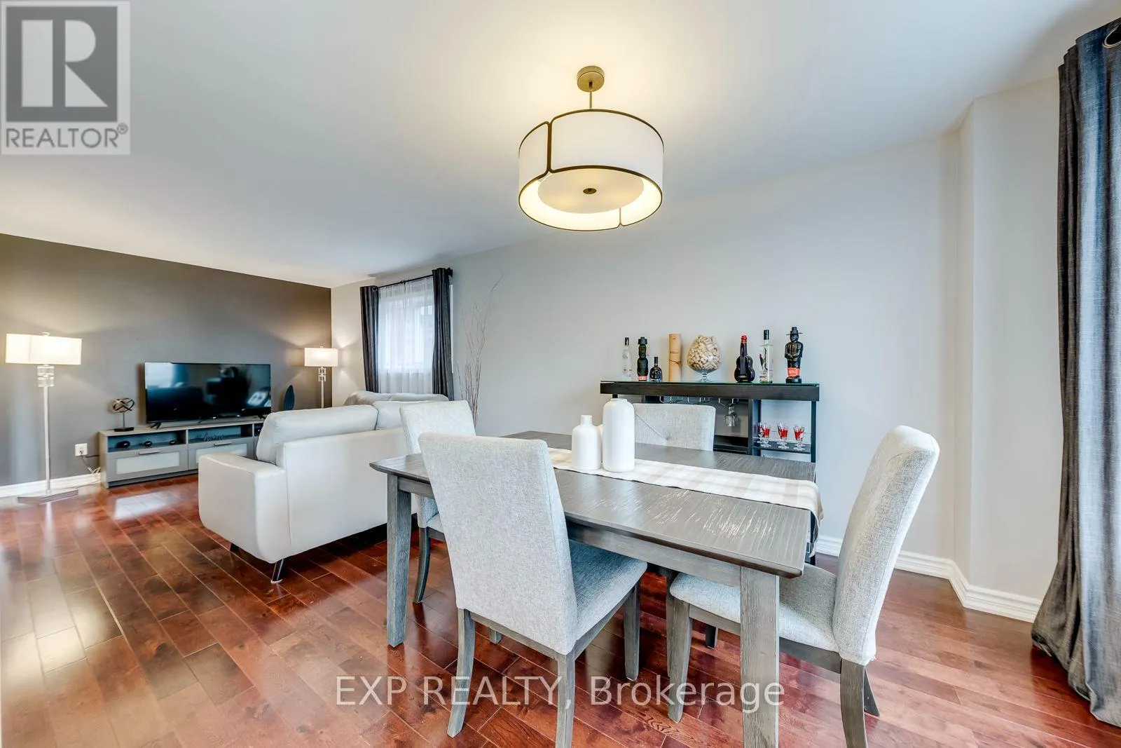 19 HORNED OWL DRIVE