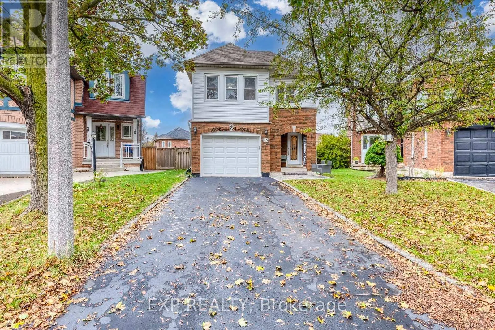 19 HORNED OWL DRIVE