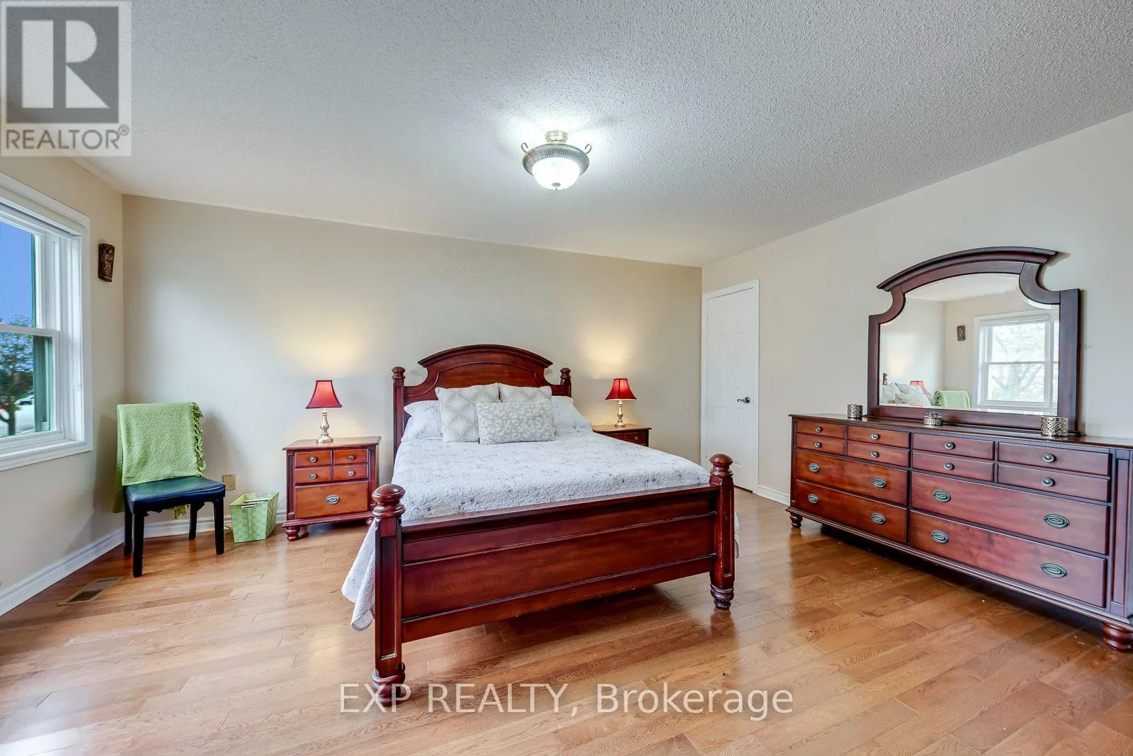 19 HORNED OWL DRIVE