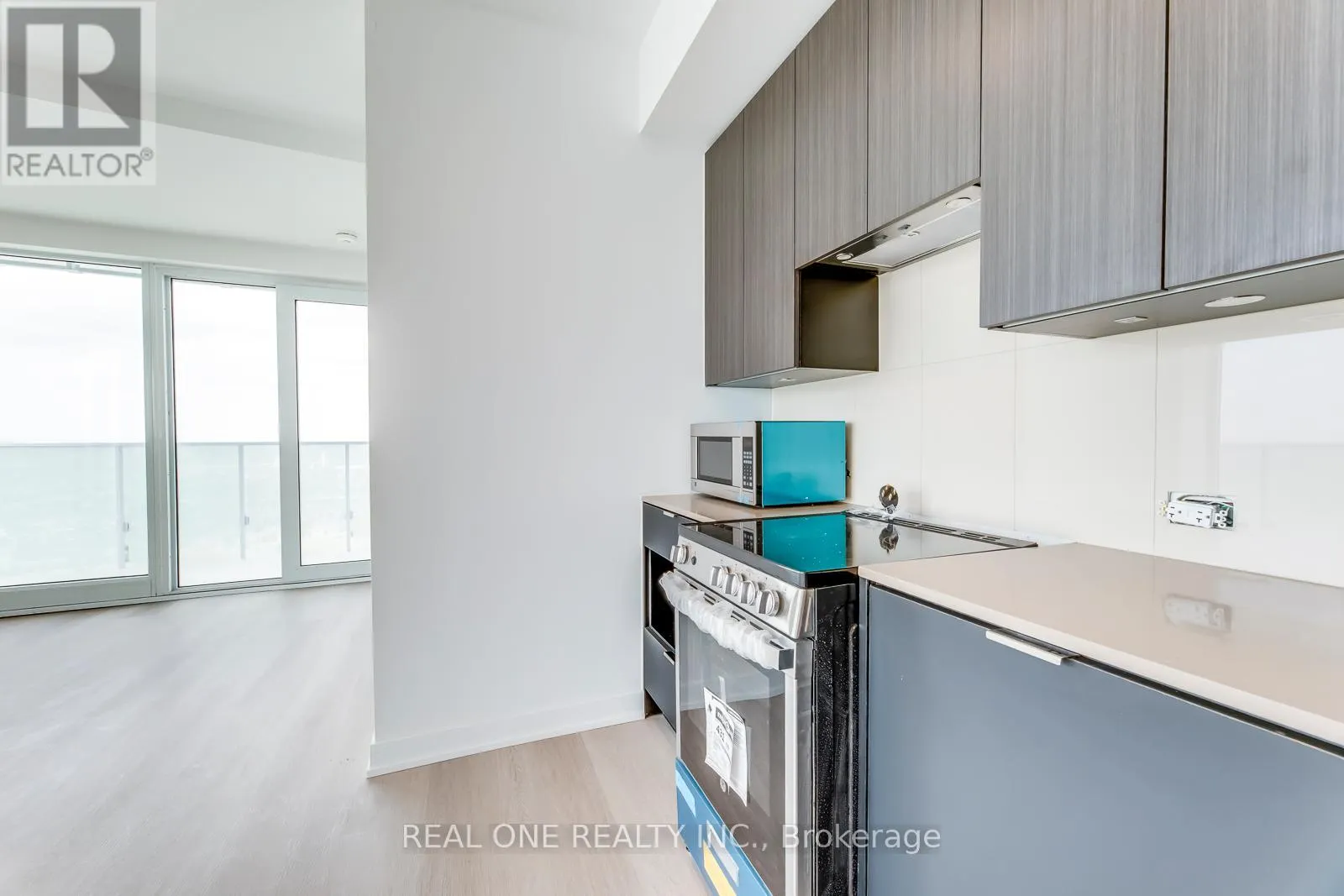 3810 - 3883 QUARTZ ROAD