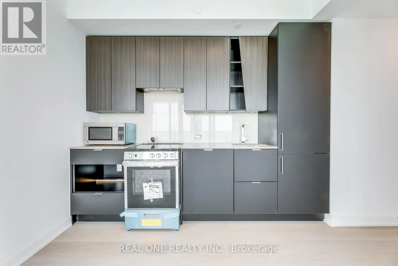 3810 - 3883 QUARTZ ROAD