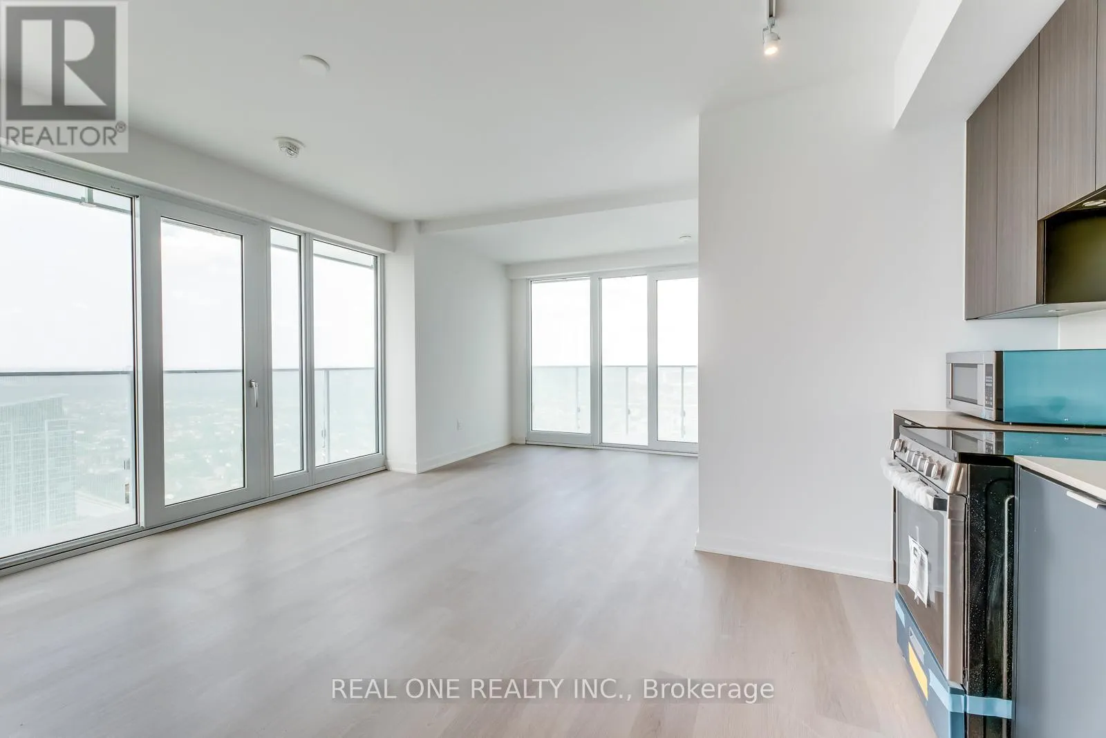 3810 - 3883 QUARTZ ROAD
