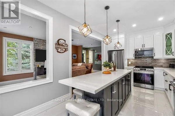 180 LEITERMAN DRIVE