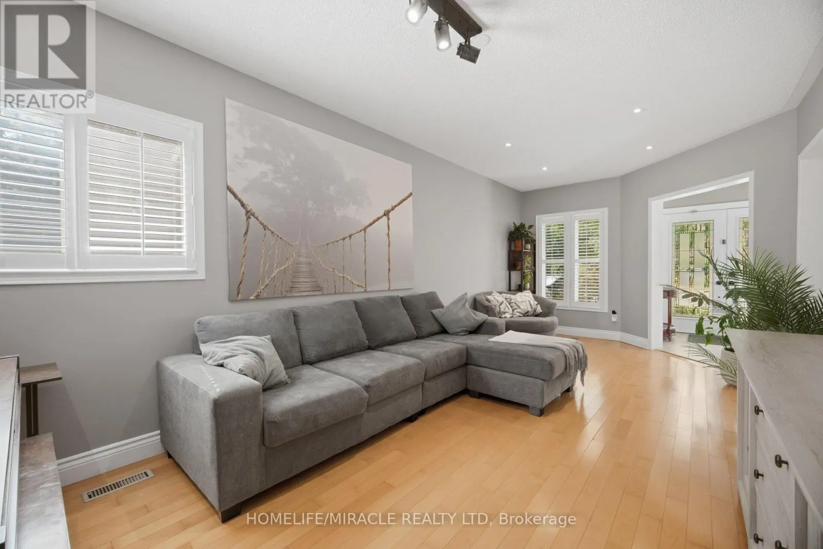 6089 CARRADINE COURT