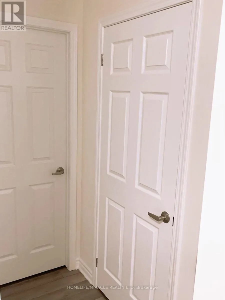 516 - 200 LAGERFELD DRIVE