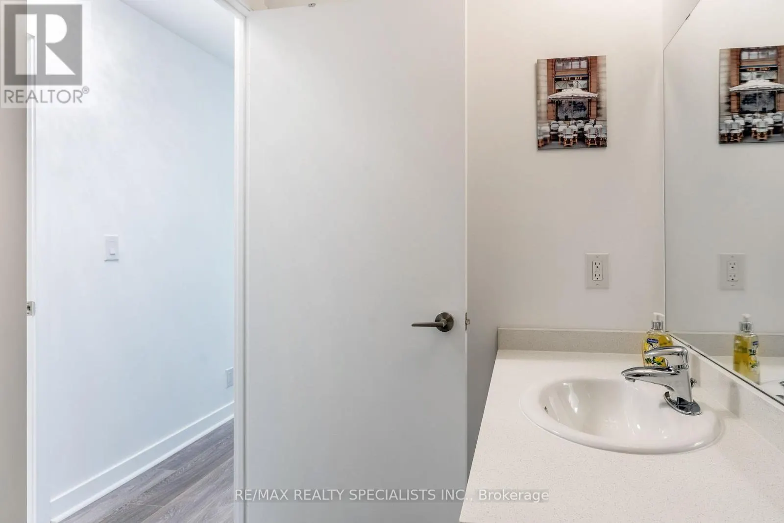 617 - 3985 GRAND PARK DRIVE