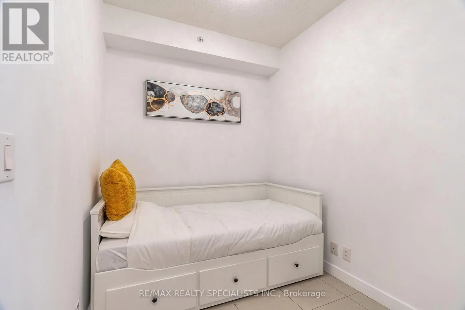 617 - 3985 GRAND PARK DRIVE