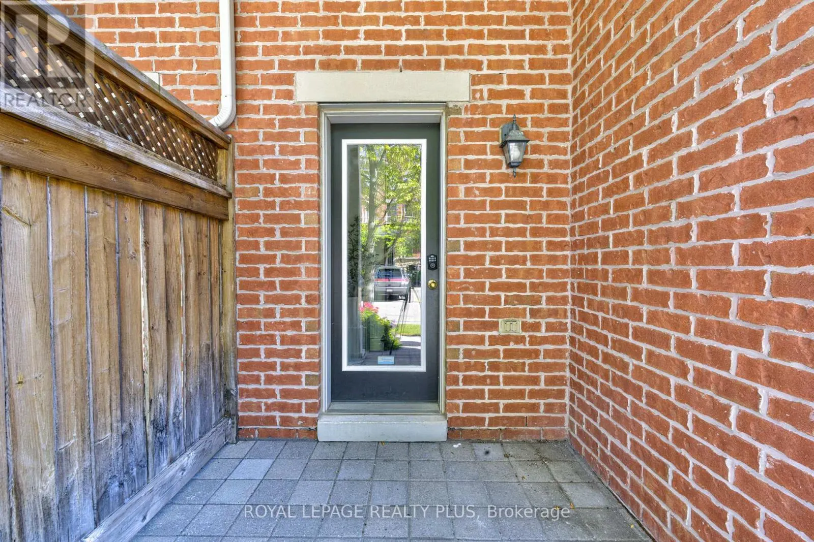 1 - 5750 TOSCA DRIVE