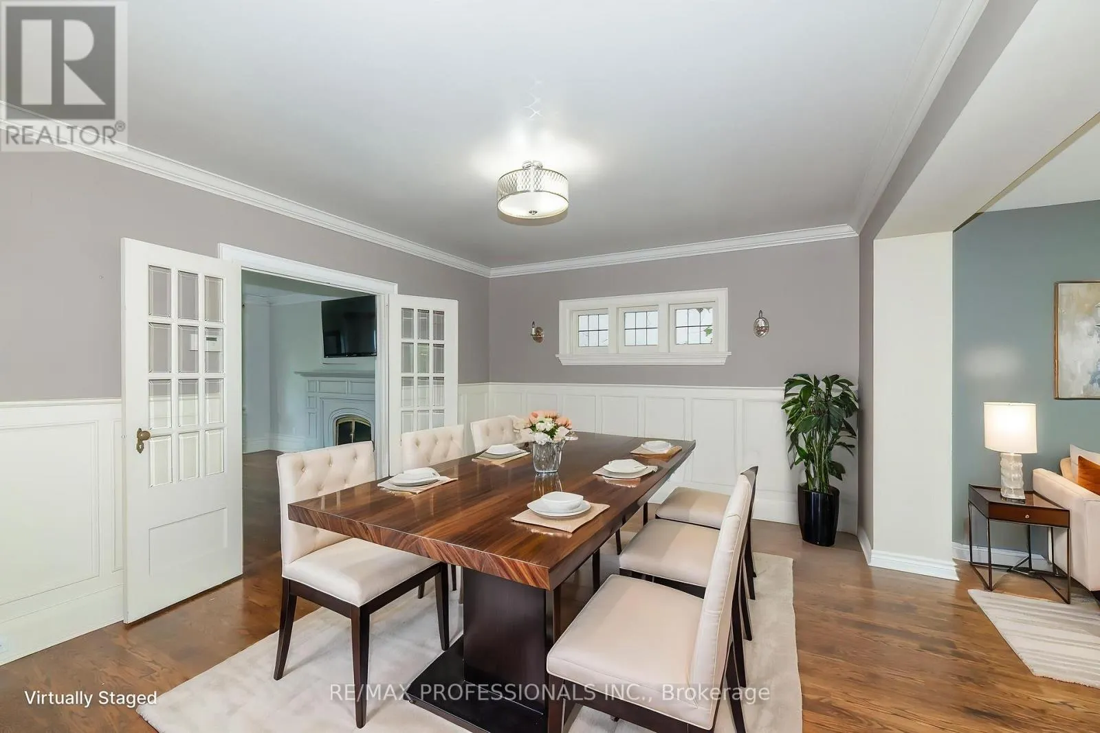 61 GRENVIEW BOULEVARD N