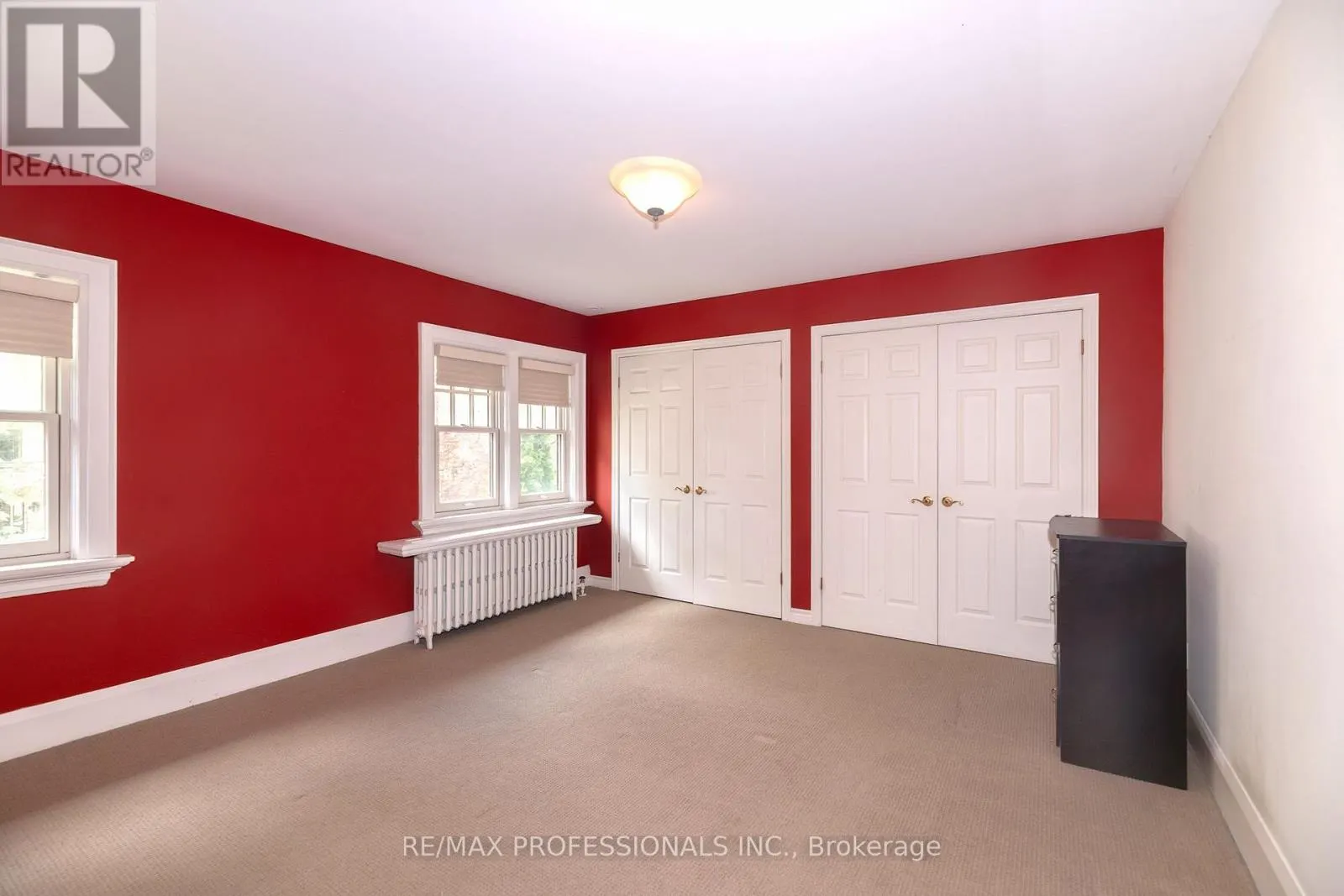 61 GRENVIEW BOULEVARD N