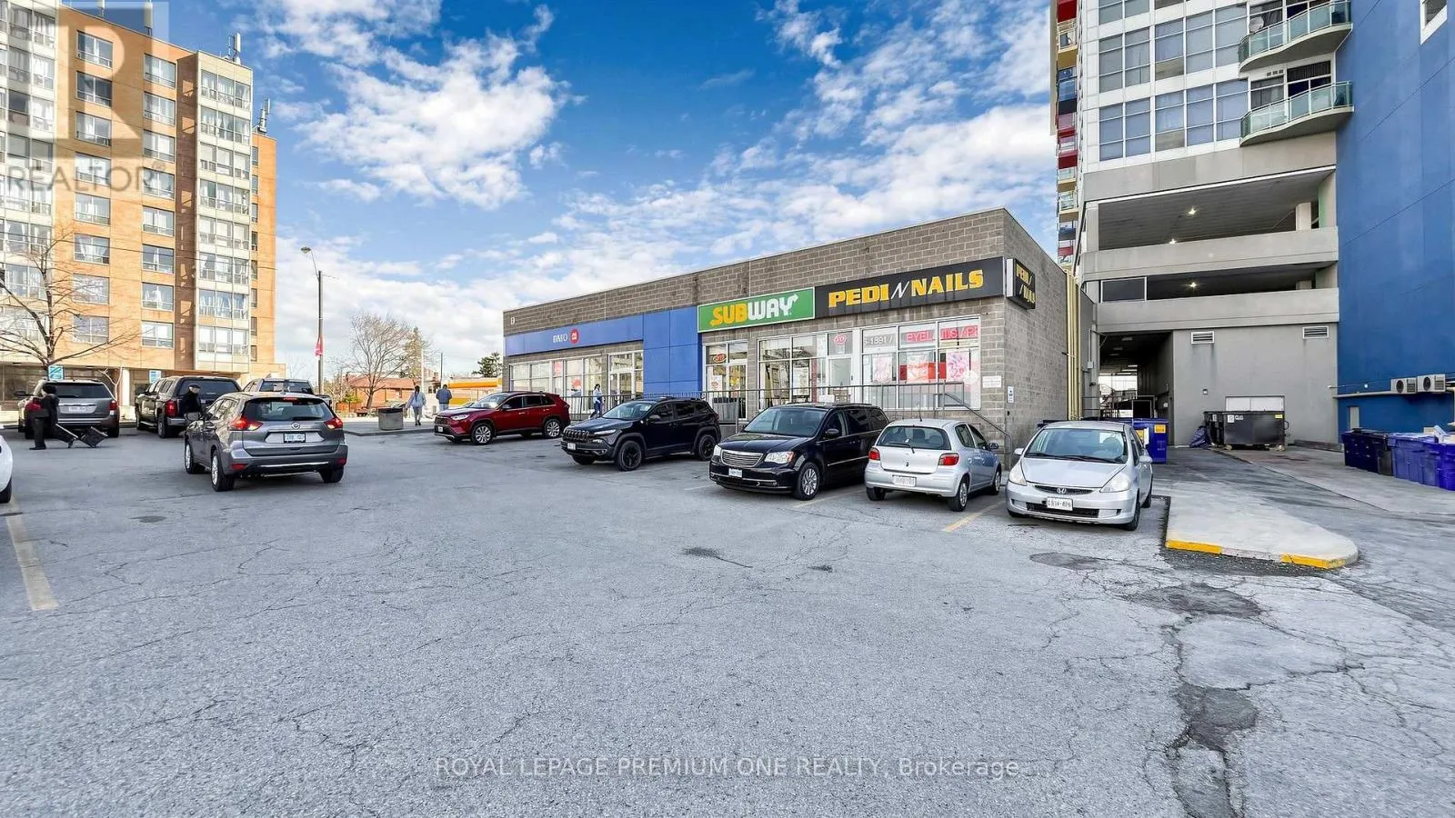 824 - 1600 KEELE STREET