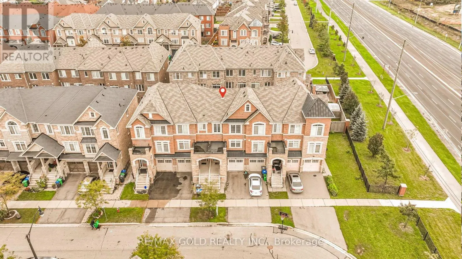 32 ROCKMAN CRESCENT
