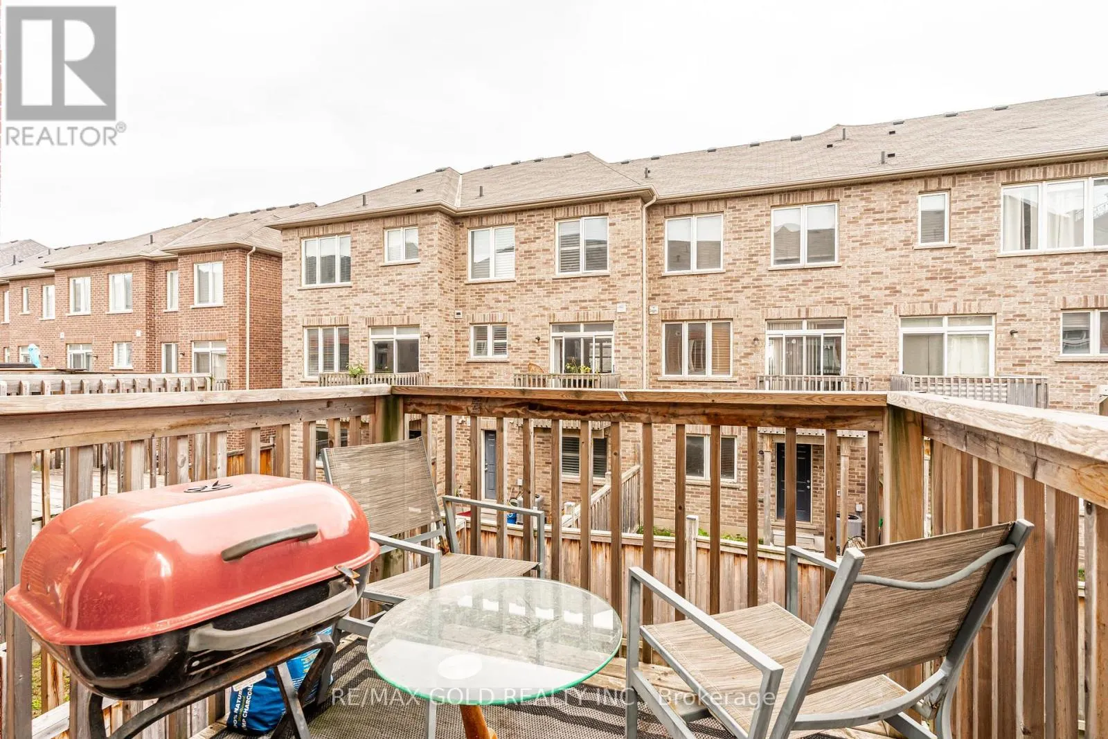 32 ROCKMAN CRESCENT