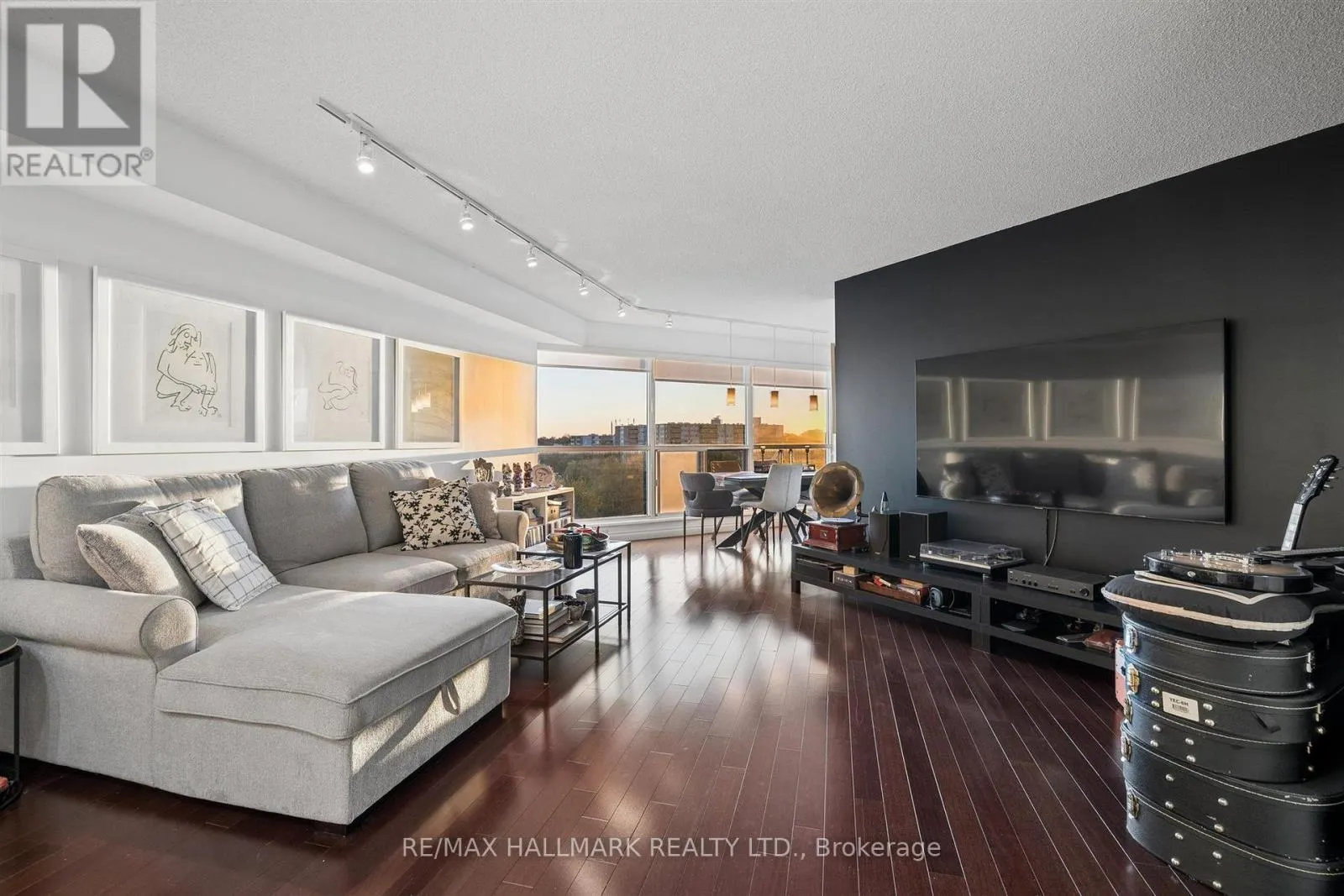 707 - 2267 LAKESHORE BOULEVARD W