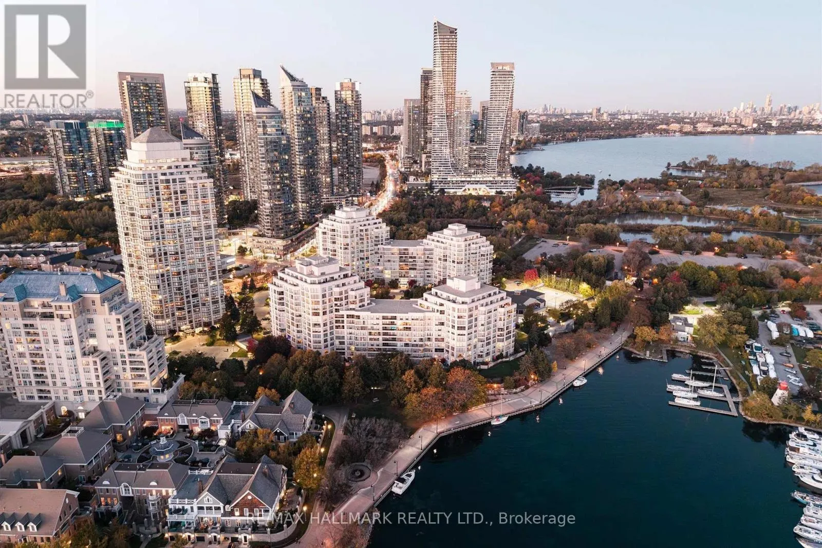 707 - 2267 LAKESHORE BOULEVARD W