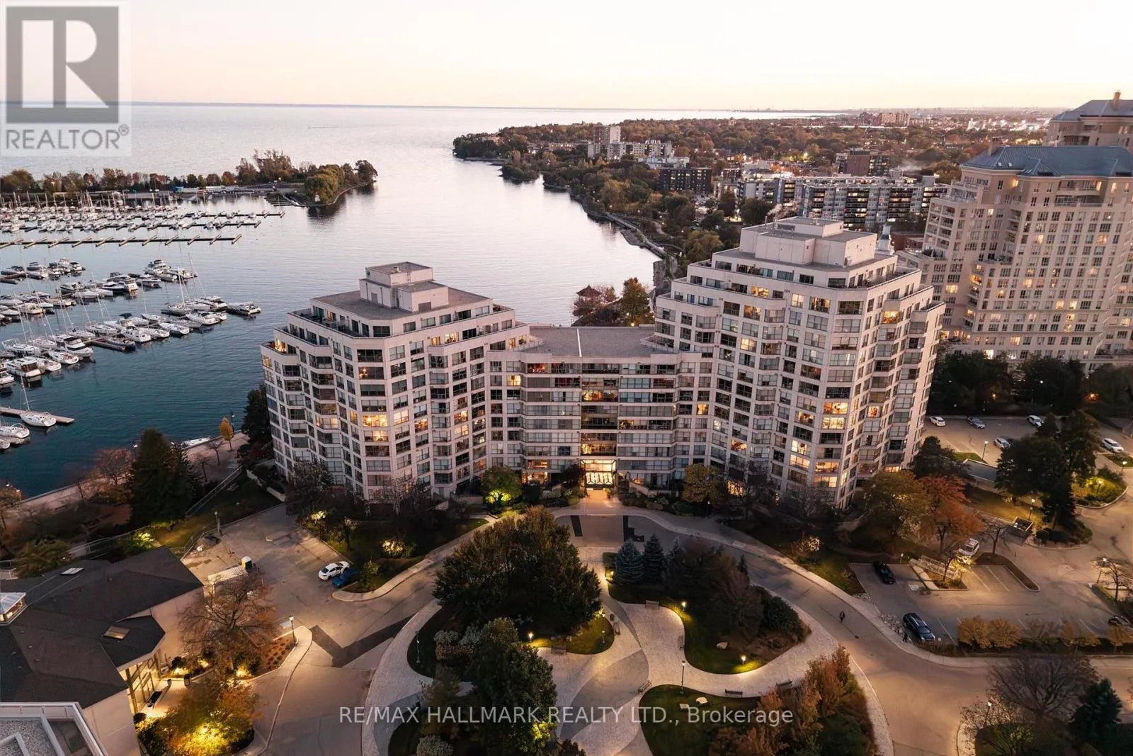 707 - 2267 LAKESHORE BOULEVARD W