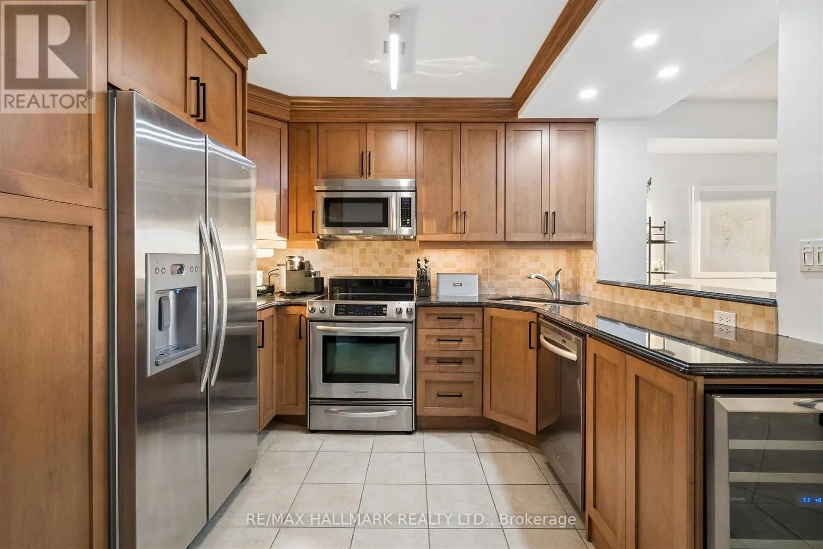 707 - 2267 LAKESHORE BOULEVARD W