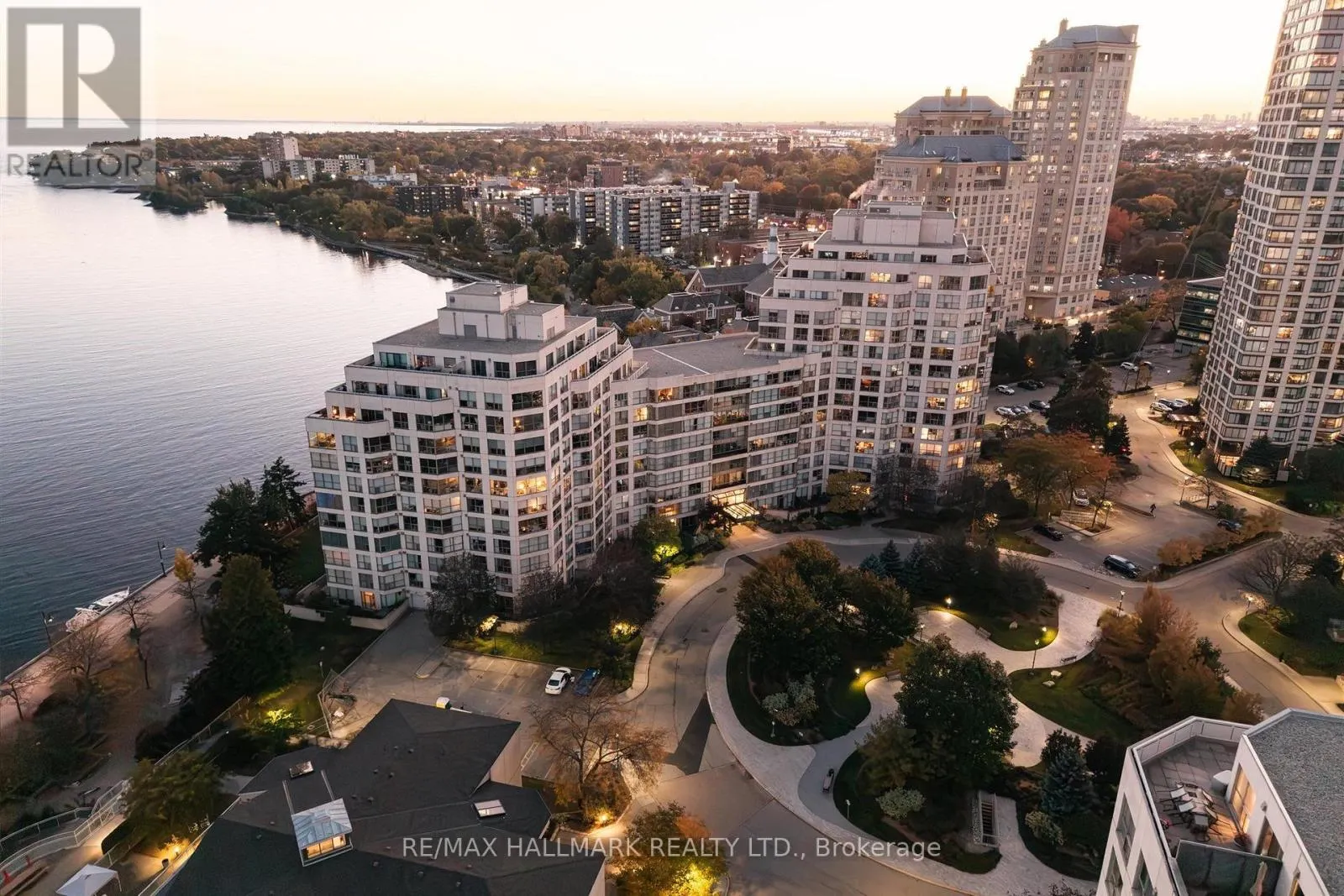 707 - 2267 LAKESHORE BOULEVARD W